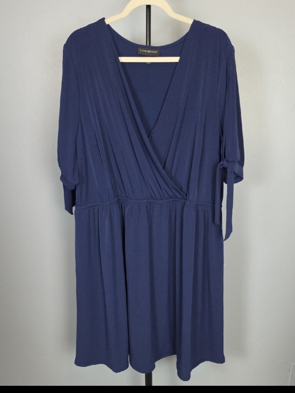 Lane Bryant Navy Cold Shoulder, V-Neck, Knee Length Dress w/Pockets, Size 22/24